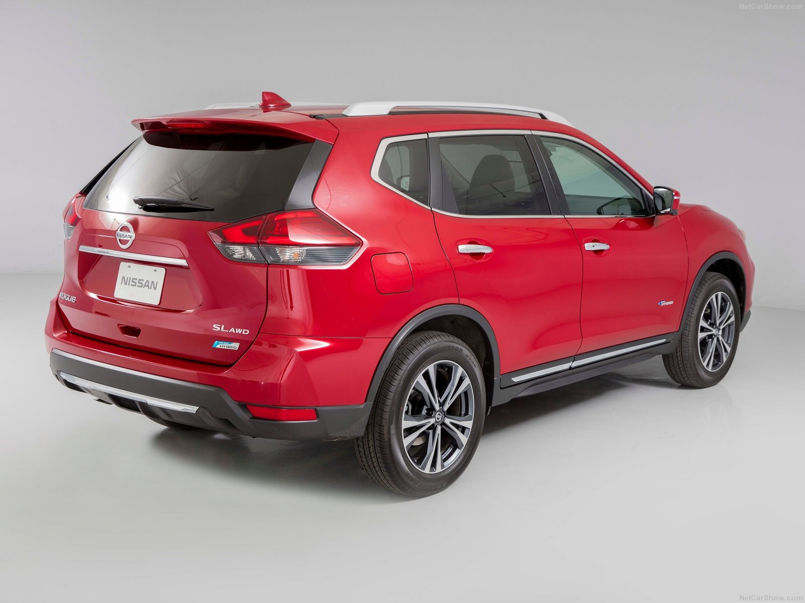 Новый Nissan X-Trail 2018 - фото, цена Новый Nissan X-Trail 2018 - фото, цена