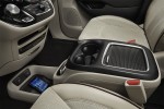 фотографии интерьер Chrysler Pacifica 2016-2017 года