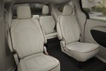 фото салон Chrysler Pacifica 2016-2017 задние кресла