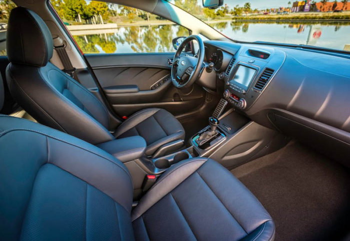 Рестайлинговая модель Kia Cerato 2017-2018 уже начала продаваться