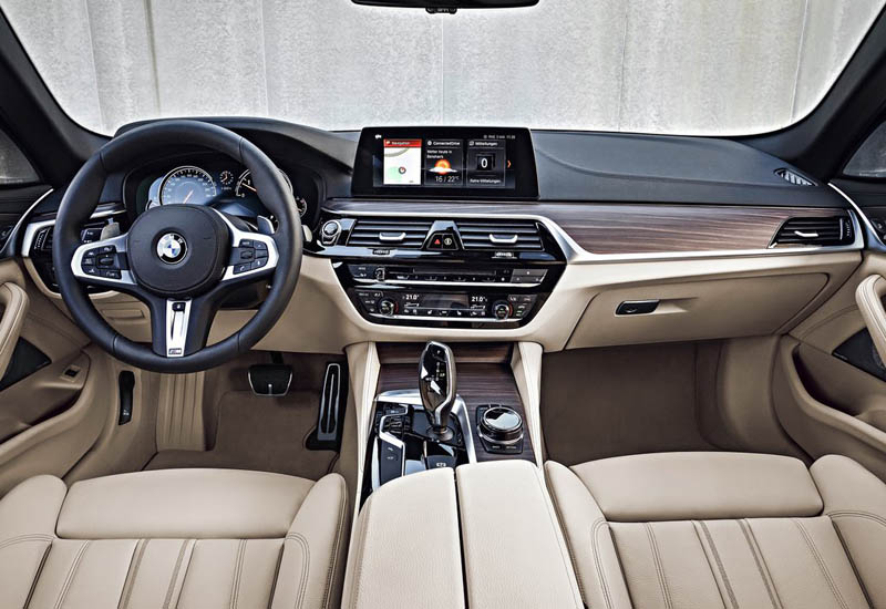 Новое поколение BMW 5 series 2016-2017 года, комплектации и цены, фото. Bmw 5 series 2017 цены и комплектации