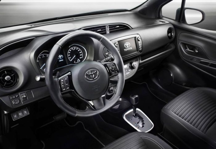 Состоялось небольшое обновление Toyota Yaris 2017-2018