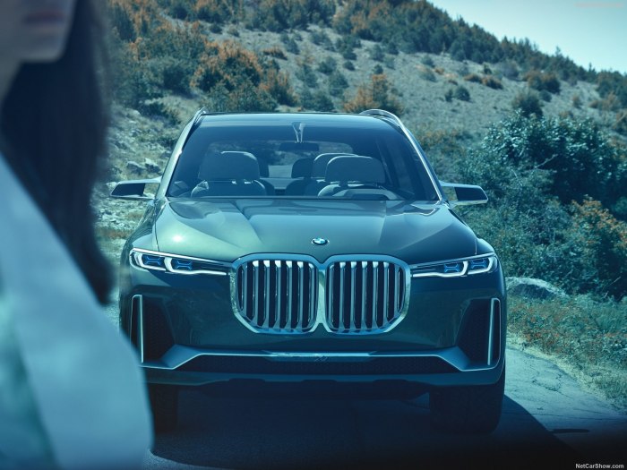 Новый BMW X7 2018: абсолютный лидер среди кроссоверов класса люкс