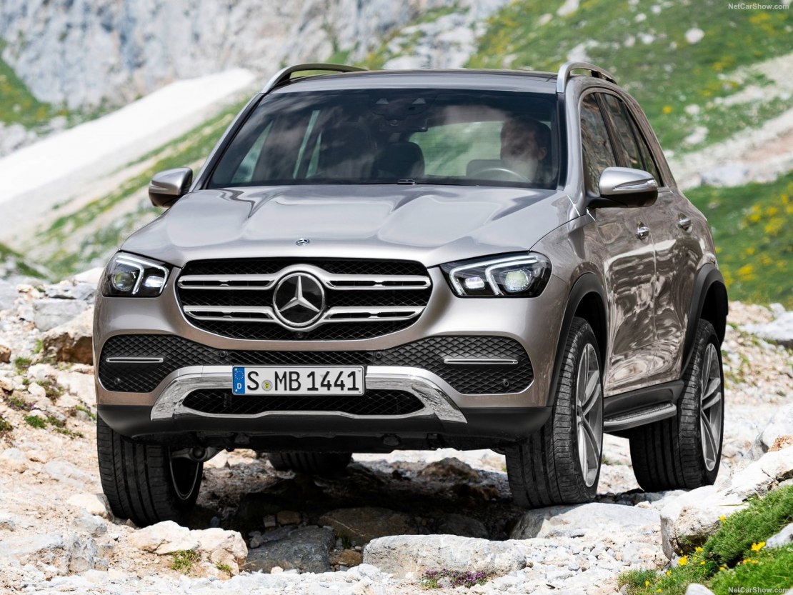 Mercedes-Benz GLE 2019 года: премиальный кроссовер с богатым оснащением