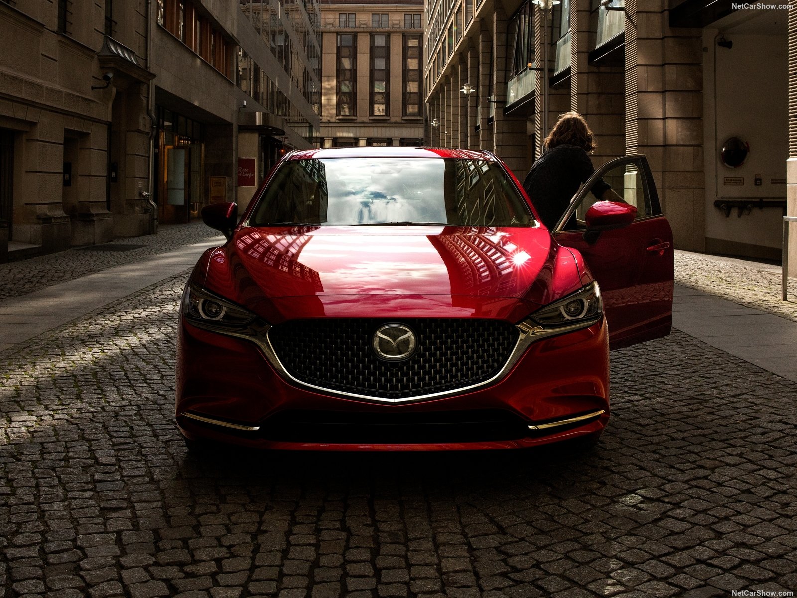 Mazda 6 2020: свежий бизнес-седан с обновленными комплектациями, системами безопасности и роскошным интерьером